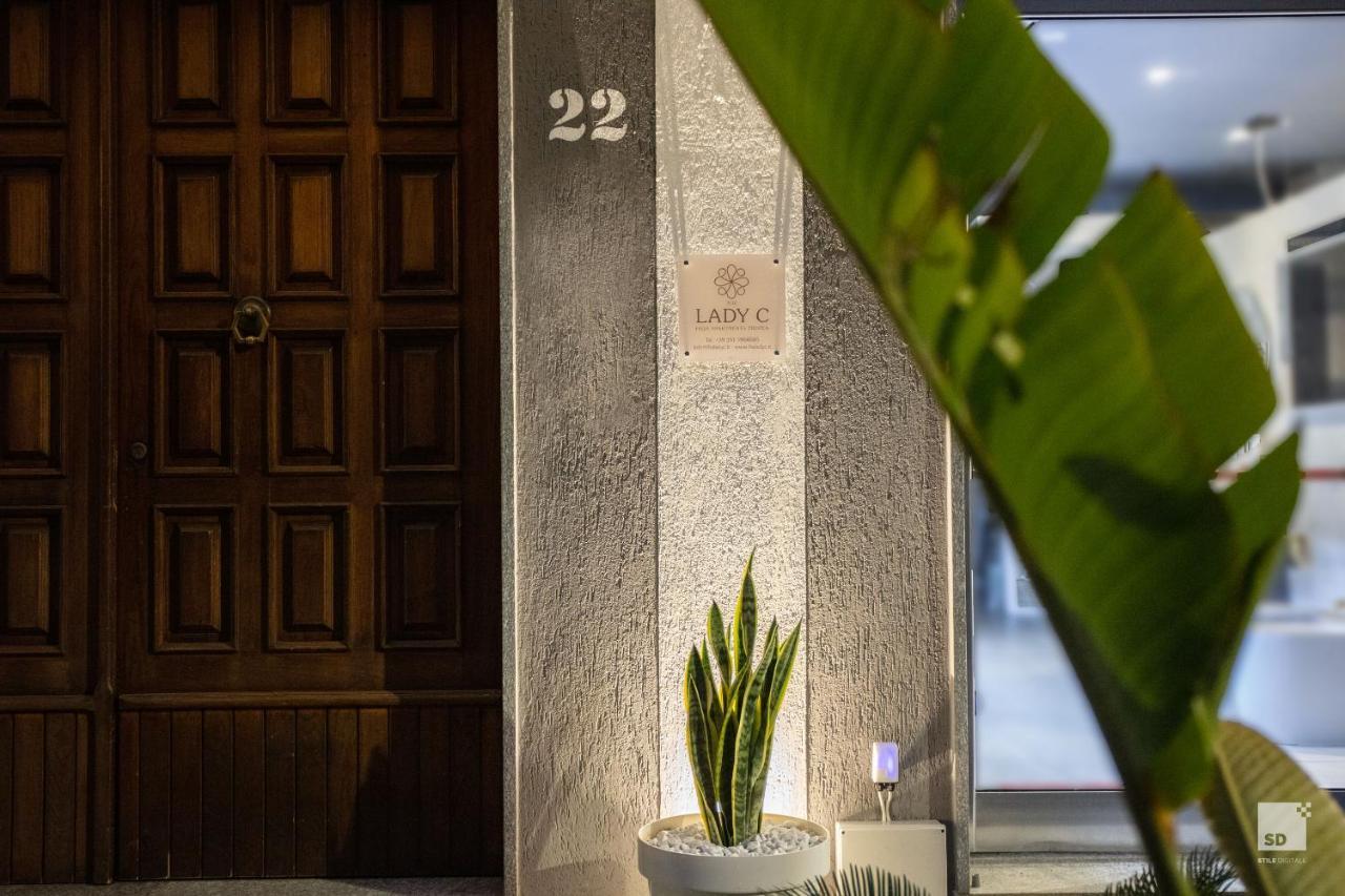 The Lady C - High Apartments Тропея Экстерьер фото